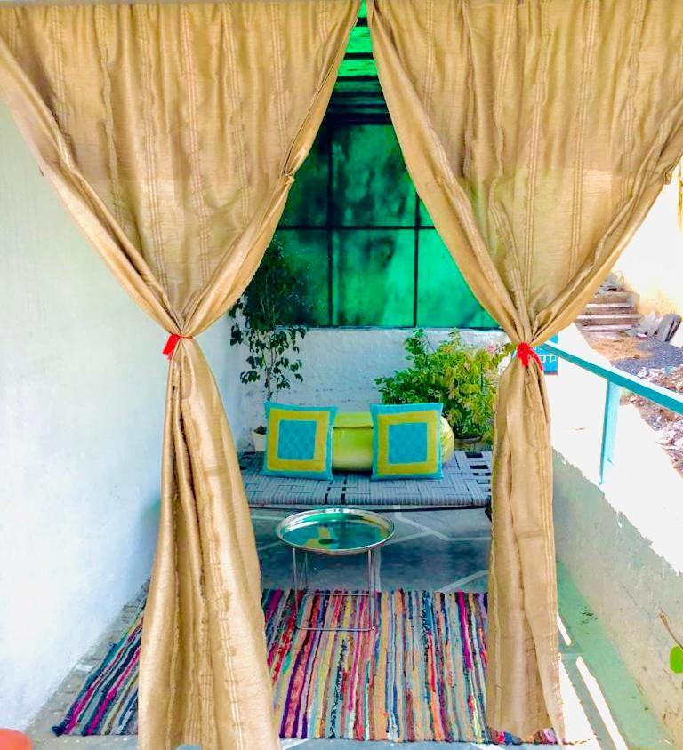 Gypsy Child Lake Hostel Udaipur Eksteriør billede