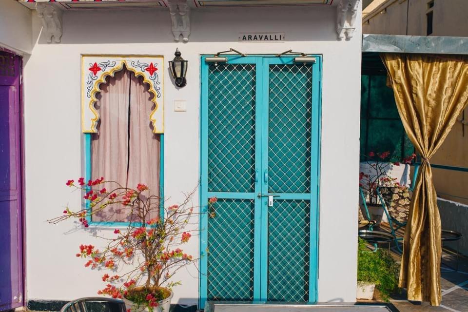 Gypsy Child Lake Hostel Udaipur Eksteriør billede