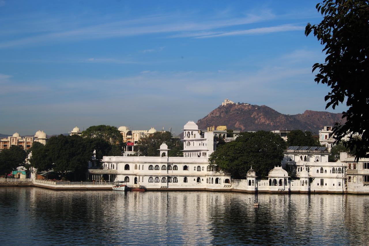 Gypsy Child Lake Hostel Udaipur Eksteriør billede