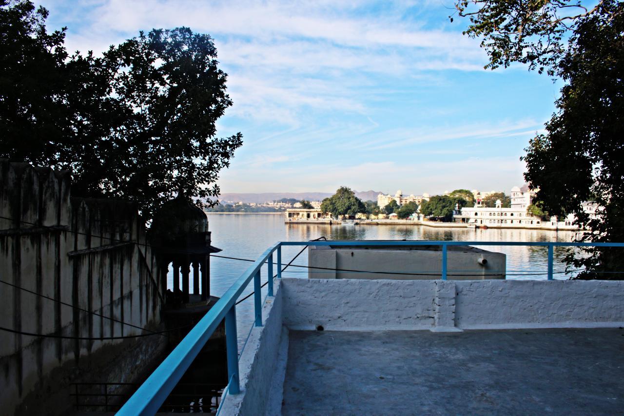 Gypsy Child Lake Hostel Udaipur Eksteriør billede