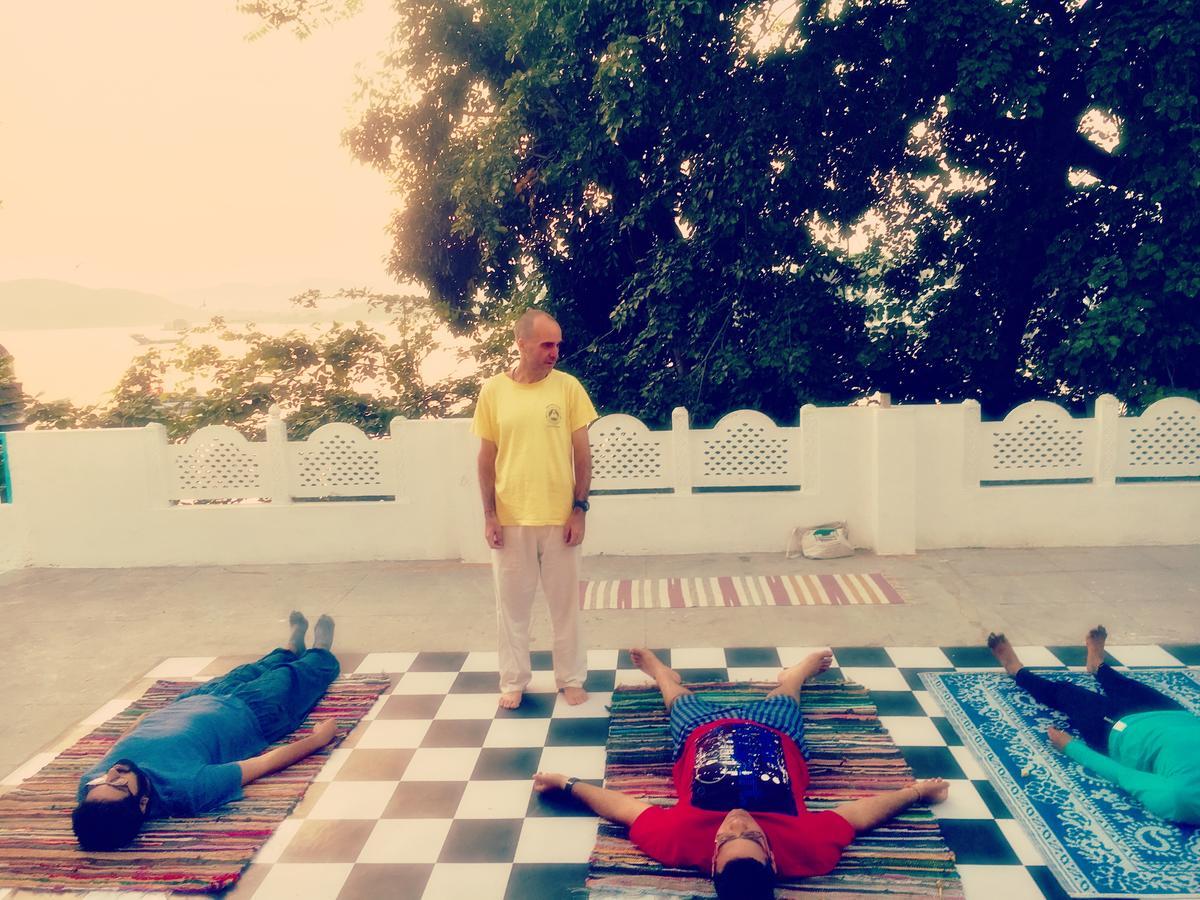 Gypsy Child Lake Hostel Udaipur Eksteriør billede