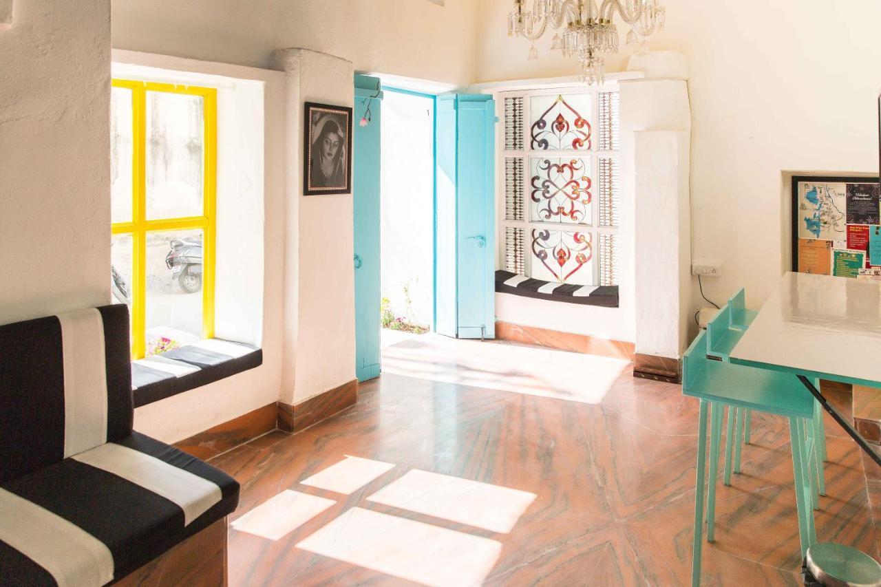 Gypsy Child Lake Hostel Udaipur Eksteriør billede