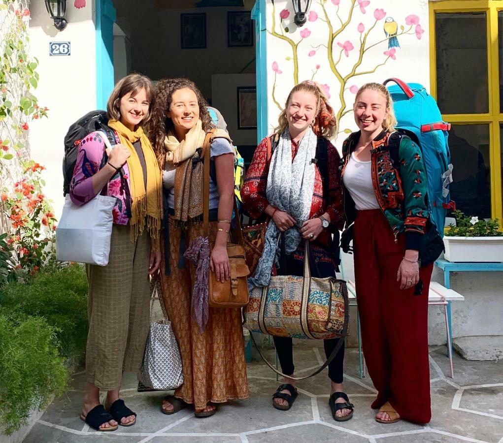 Gypsy Child Lake Hostel Udaipur Eksteriør billede