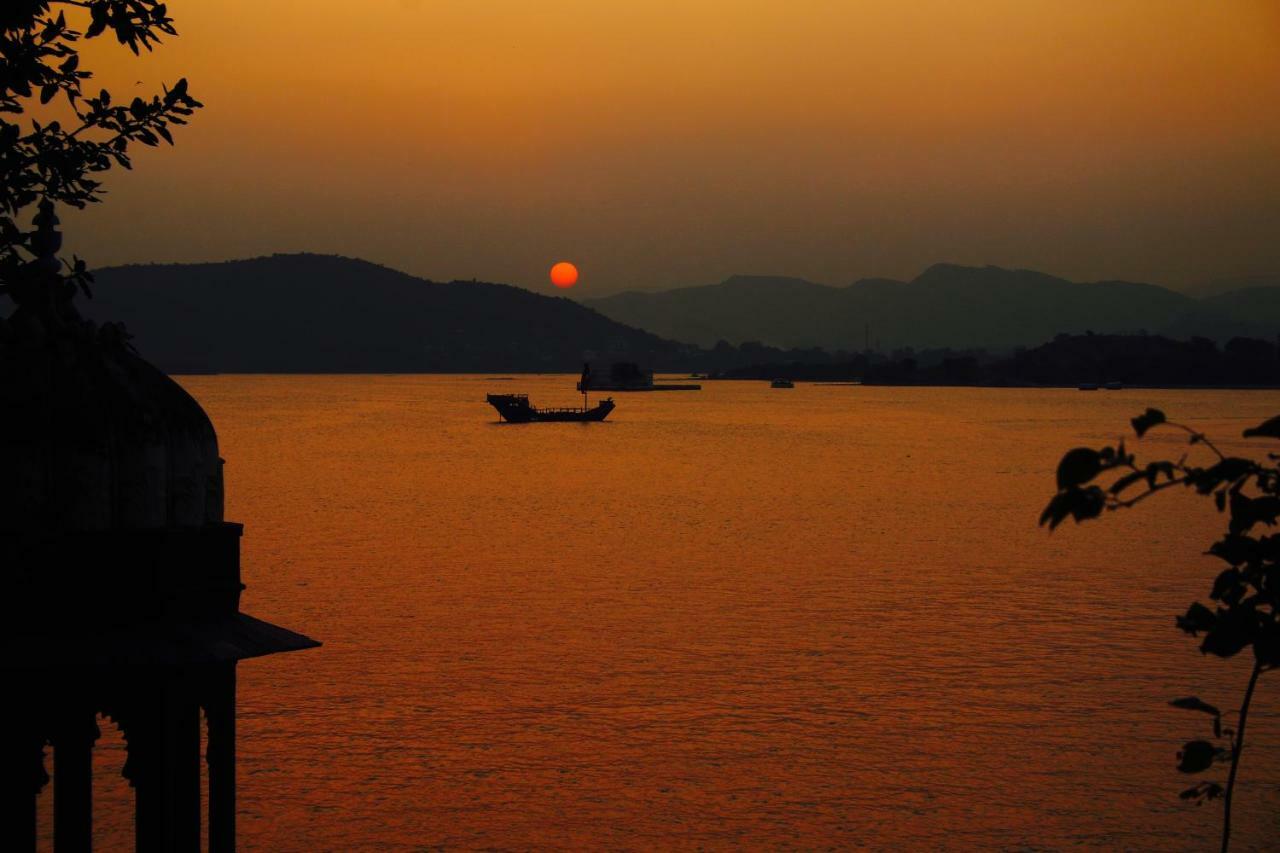 Gypsy Child Lake Hostel Udaipur Eksteriør billede